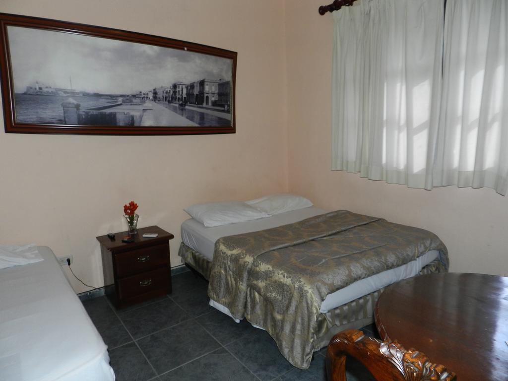 Hotel Navarro Santo Domingo Phòng bức ảnh
